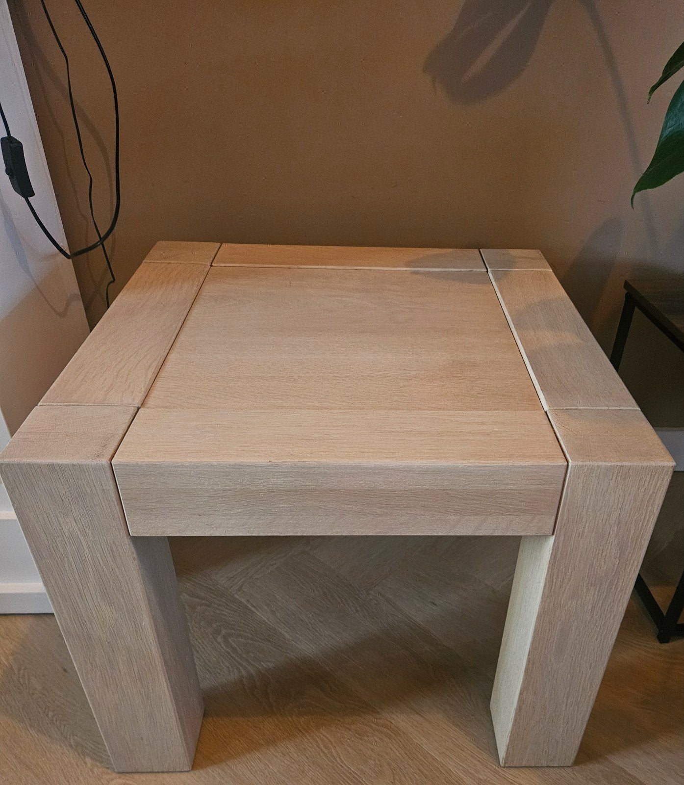 nette massieve salontafel, Huis en Inrichting, Complete inboedels, Ophalen