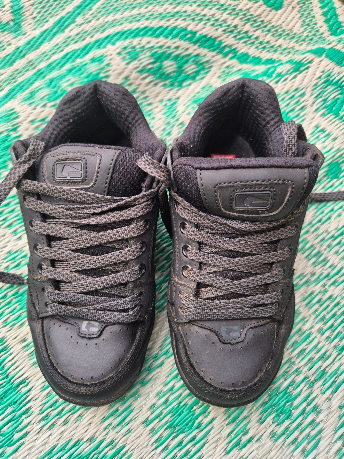 Globe sneakers maat 36, Zwart, Ophalen of Verzenden, Globe, Sneakers of Gympen