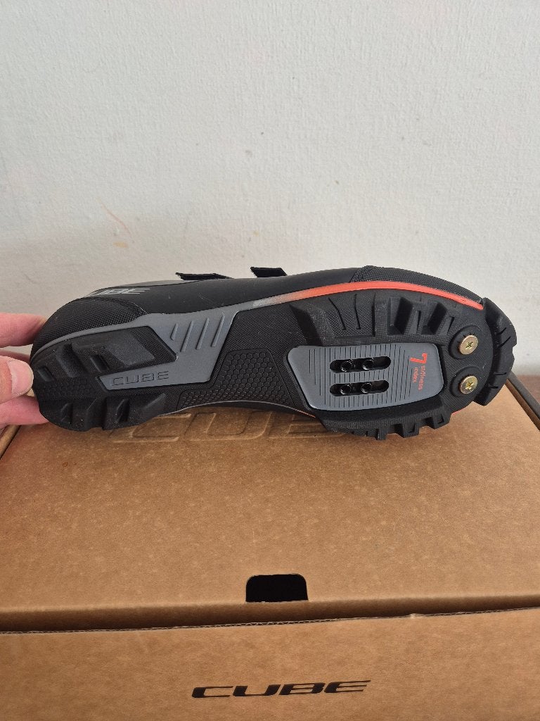 Foto 3 van Nieuwe en ongebruikte, MTB-Race fietsschoenen, maat : 40