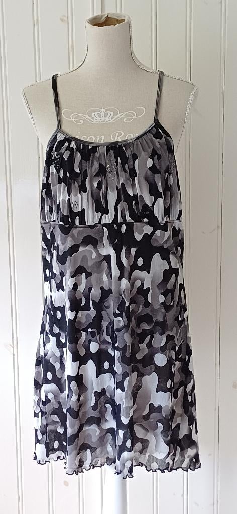 Leuk grijs/zwart legerprint zomerjurkje     maat XL, Kleding | Dames, Verzenden, Maat 46/48 (XL) of groter, Zo goed als nieuw