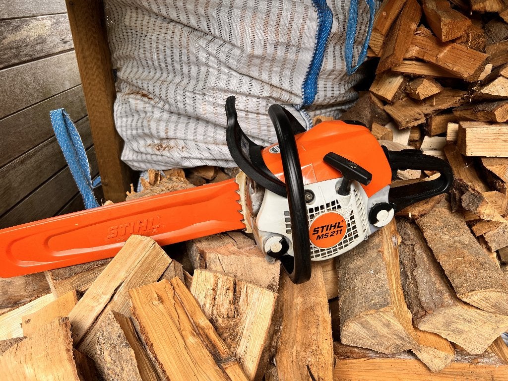 Stihl MS 211 met scherpe ketting, Tuin en Terras, Hand-tuingereedschap, Ophalen, Gebruikt, Overige soorten, STIHL