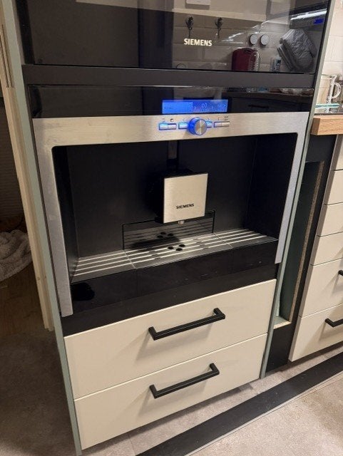 siemens inbouw koffie machine, Witgoed en Apparatuur, Koffiezetapparaten, Ophalen, Afneembaar waterreservoir, Gebruikt, Koffiemachine