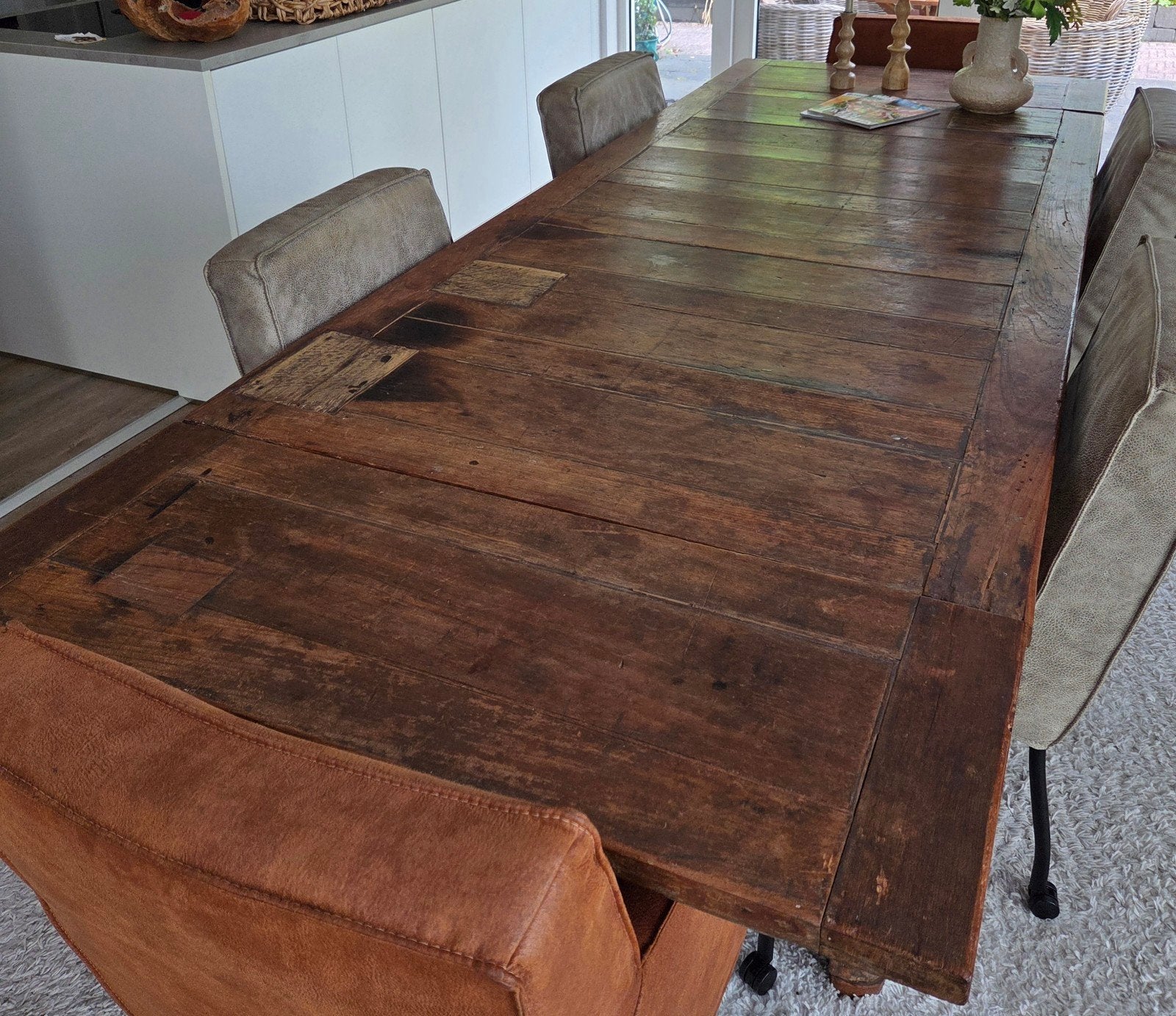 Robuuste houten eettafel, uitschuifbaar., Huis en Inrichting, Tafels | Eettafels, Ophalen, Gebruikt, 100 tot 150 cm, Landelijke, robuuste stijl