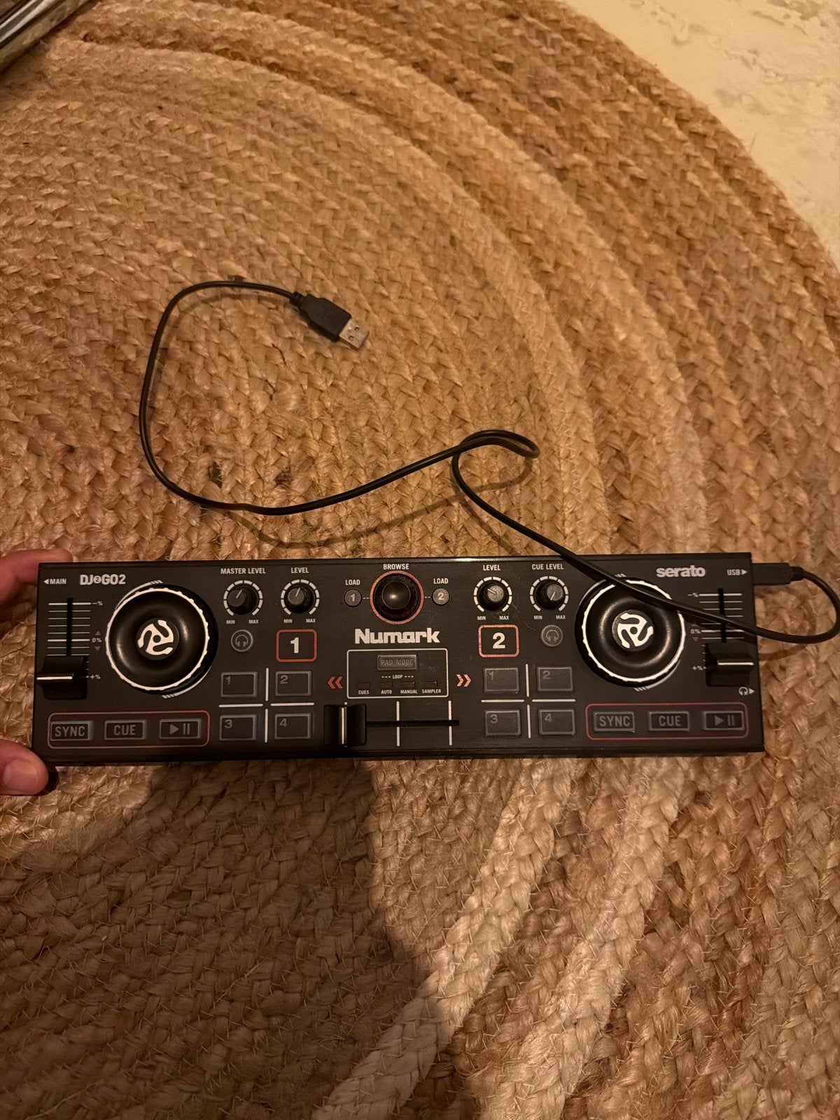 Numark DJ GO2 Controller - Compacte DJ-controller, Muziek en Instrumenten, Dj-sets en Draaitafels, Ophalen of Verzenden, Gebruikt