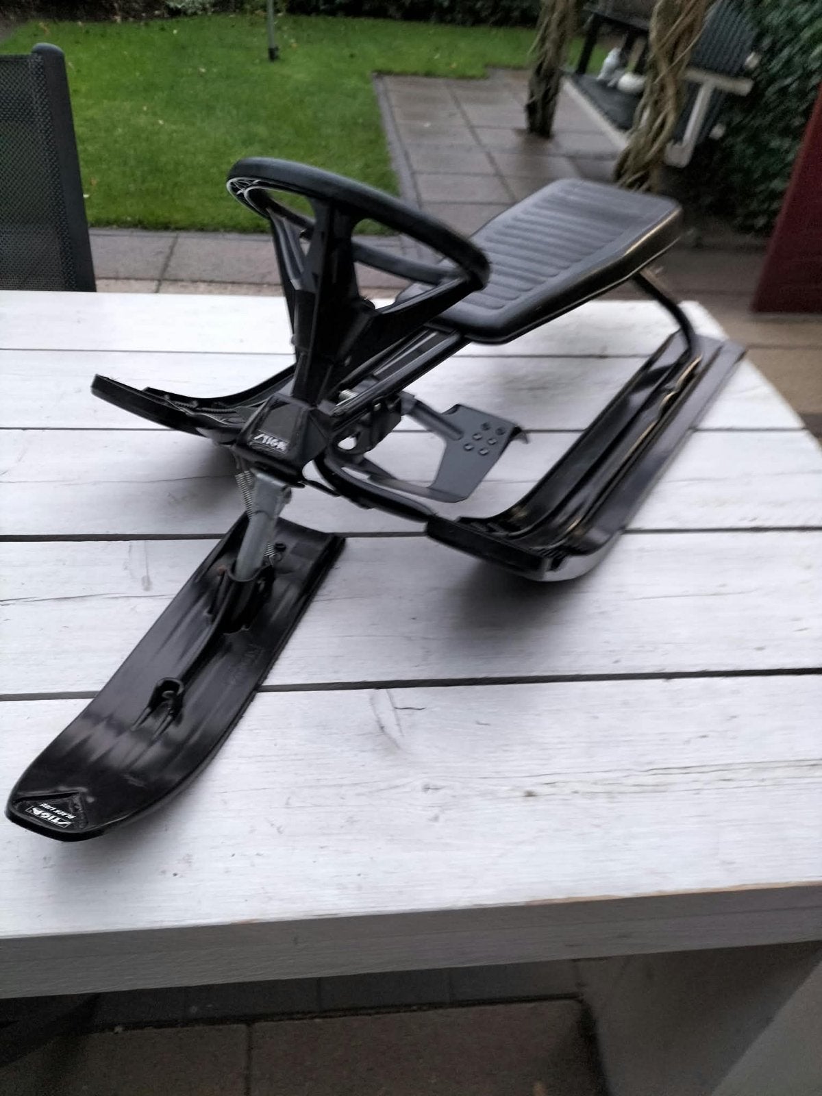 Stiga Black Line Slee in zeer nette staat, Ophalen, Rem, Zo goed als nieuw, Kunststof