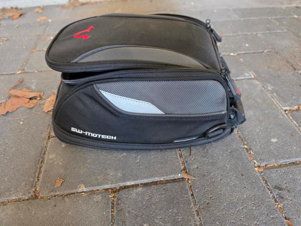 SW-Motech Tanktas voor Motorfiets - Zwart/Grijs, Motoren, Ophalen of Verzenden, Gebruikt