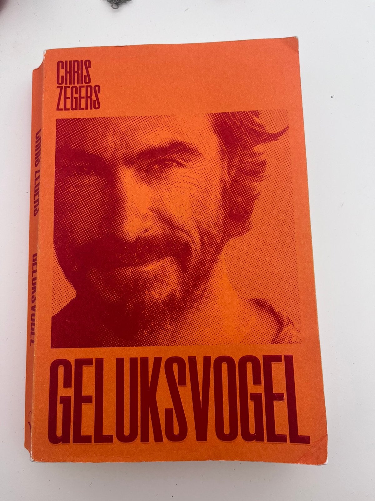 Geluksvogel - chris zeegers, Ophalen of Verzenden, Gelezen
