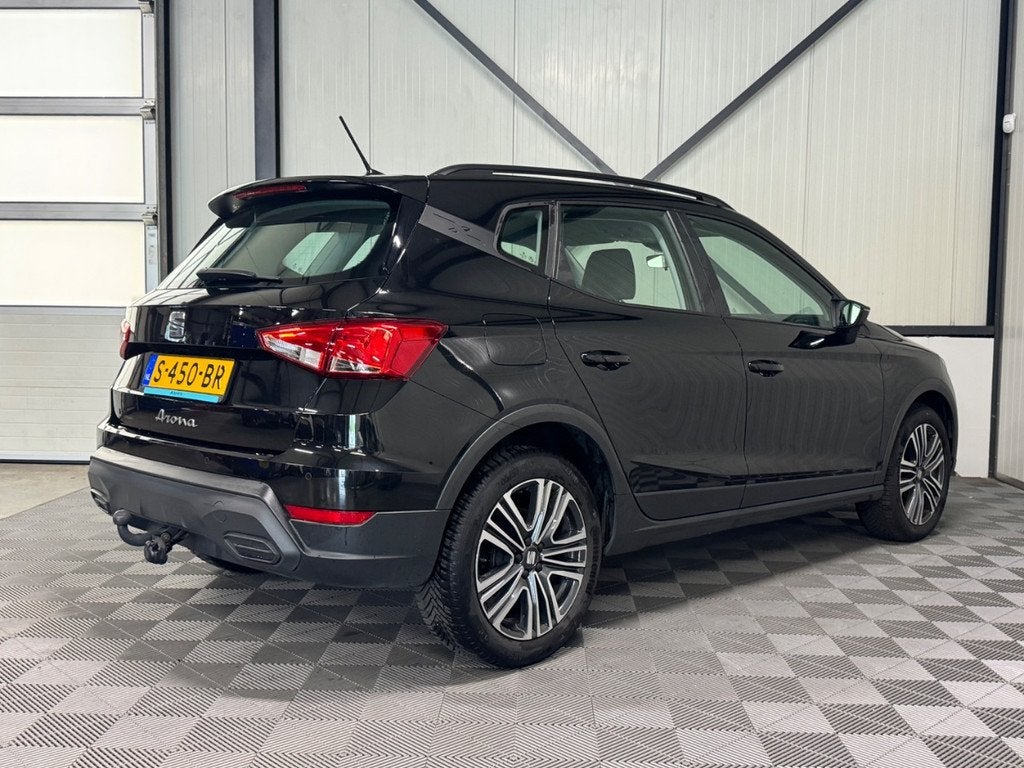 SEAT Arona 1.0 TSI | Style | Airco-Ecc | Carplay | Trekhaak, Auto's, Gebruikt, 95 pk, Origineel Nederlands, Handgeschakeld