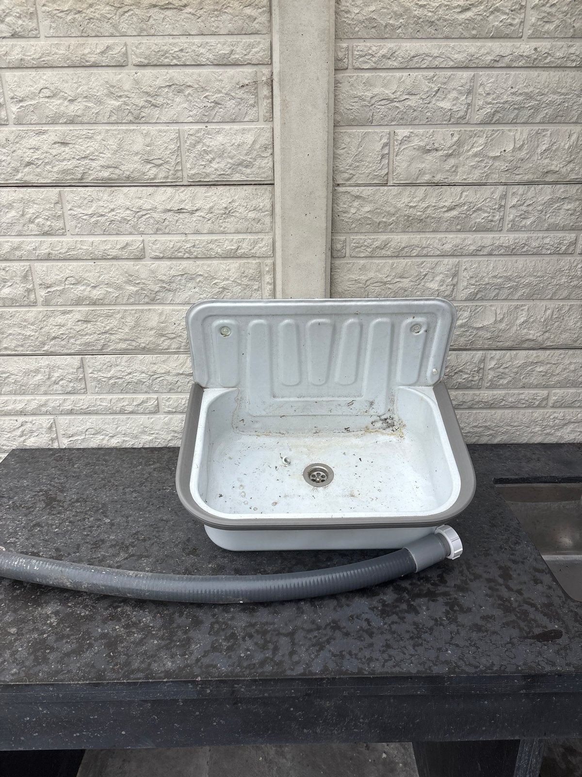 Gebruikte wasbak met afvoer - Ideaal voor buiten, Ophalen of Verzenden, Gebruikt, Wastafel