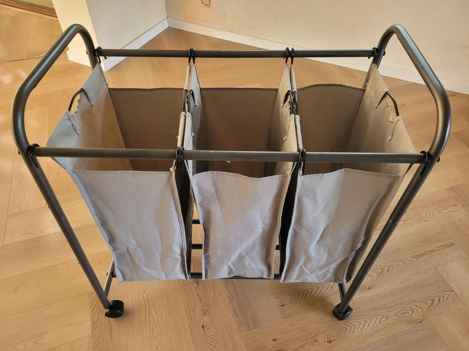 Grijze wassorteerder, Ophalen, Zo goed als nieuw, Grijs, Wasmand