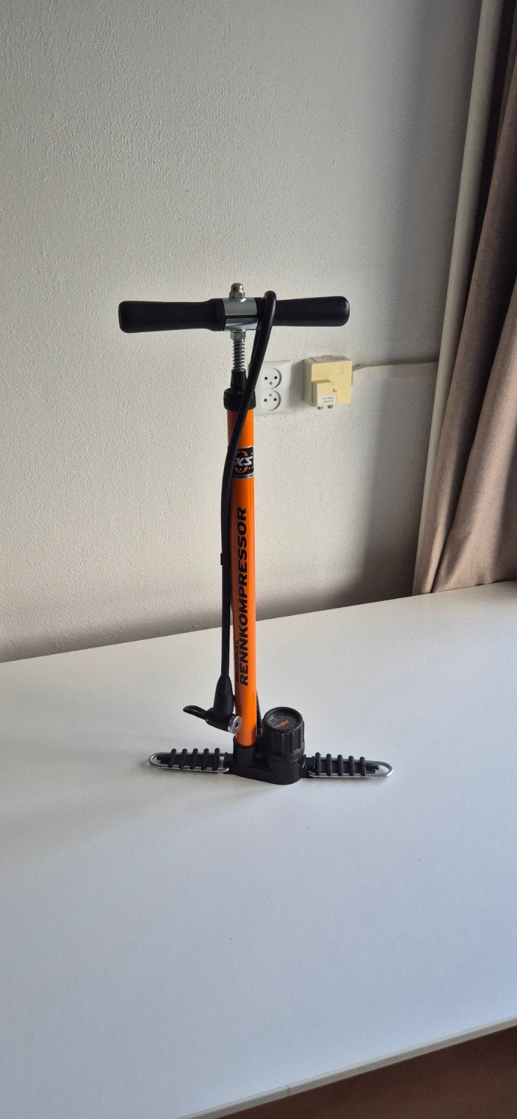 Rennkompressor fietspomp met drukmeter, Ophalen, Drukmeter, Gebruikt
