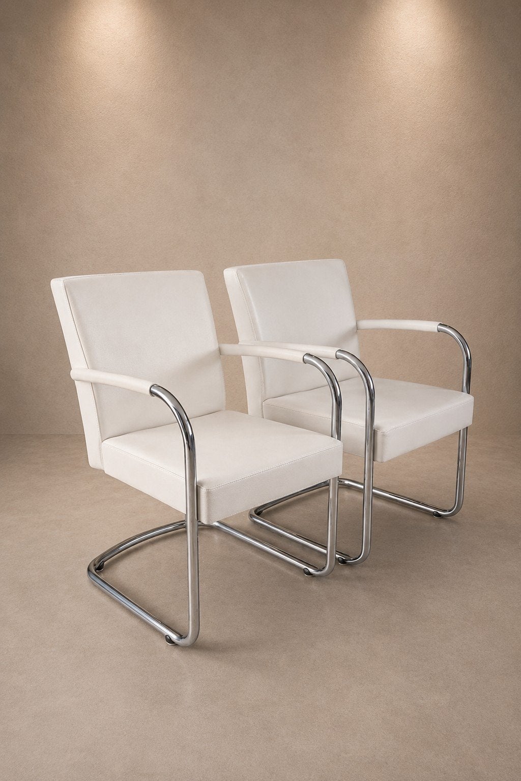 Leolux Stoelen 4x, Huis en Inrichting, Stoelen, Ophalen of Verzenden, Nieuw, Zwart, Vier