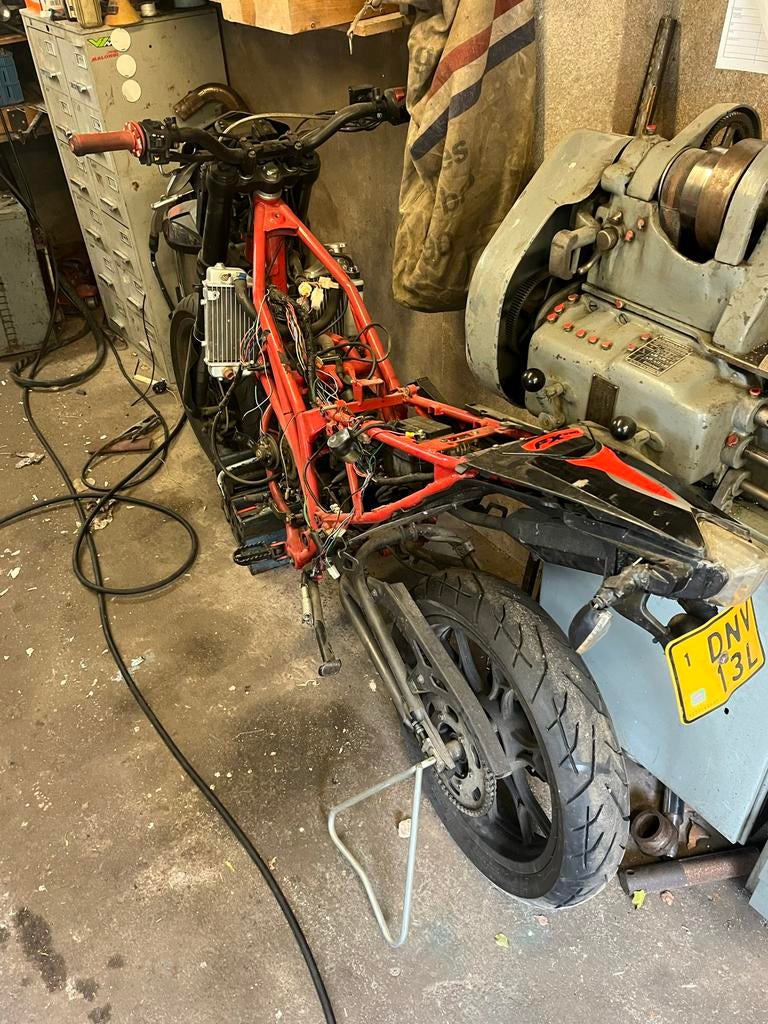 Orion brommer - Alles nieuw behalve vonk, Fietsen en Brommers, Brommers | Crossbrommers, 6 versnellingen, Gebruikt, 50 cc, Ophalen