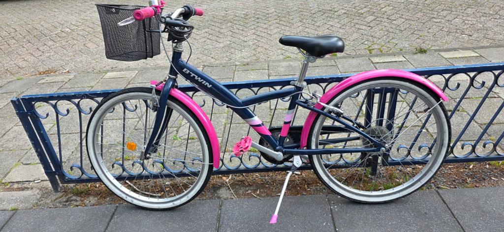 B'TWIN Original 500 kinderfiets 24 inch - Blauw/Roze, Fietsen en Brommers, Fietsen | Meisjes, B'TWIN, Velgrem, Versnellingen, Ophalen of Verzenden