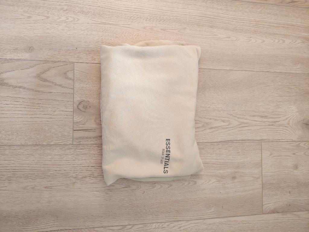 Essentials trui, Kleding | Heren, Truien en Vesten, Maat 48/50 (M), Beige, Ophalen of Verzenden, Zo goed als nieuw