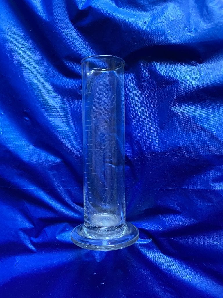 Maatcilinder 50ml laag model(laboratorium), Verzamelen, Glas en Borrelglaasjes, Ophalen of Verzenden, Gebruikt, Overige typen
