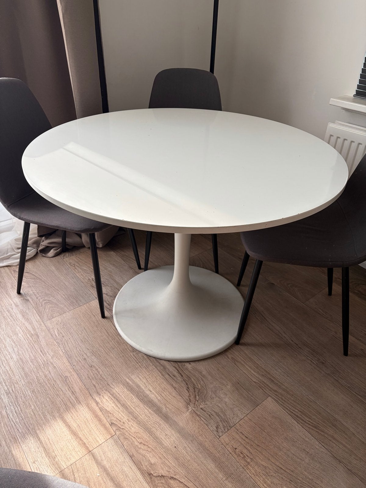 IKEA Docksta ronde tafel 103cm wit, Huis en Inrichting, Tafels | Eettafels, Ophalen, Kunststof, Gebruikt, 100 tot 150 cm