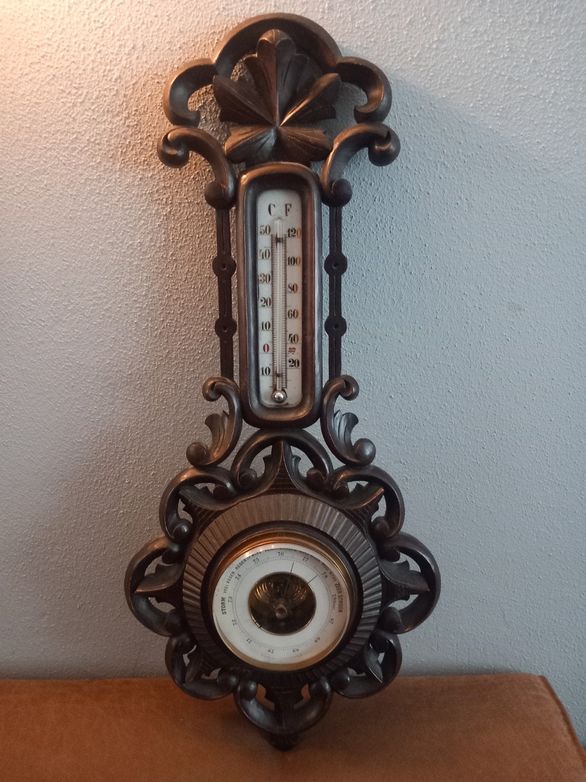 Antieke Barometer en Thermometer in Houten Behuizing, Ophalen of Verzenden, Gebruikt, Barometer