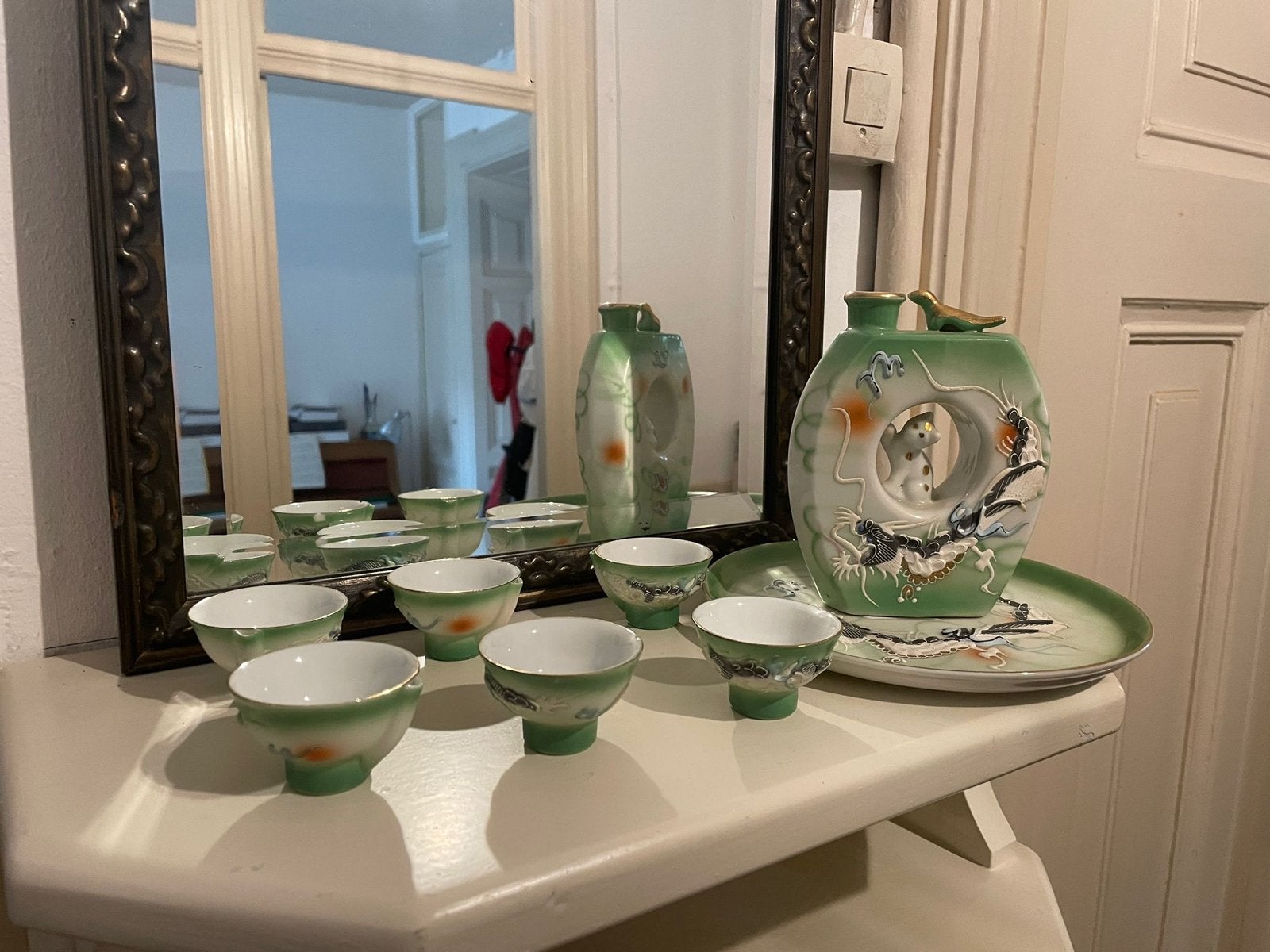 Vintage Japans Sake Set - Draak Design, Ophalen