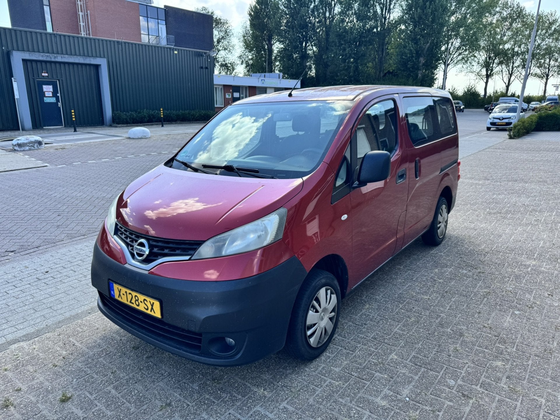 Nissan Evalia 1.6 Visia 7p*Airco*Navigatie*Export/EX BPM*, Auto's, Nissan, Gebruikt, Overige modellen, 7 stoelen, Elektrische ramen