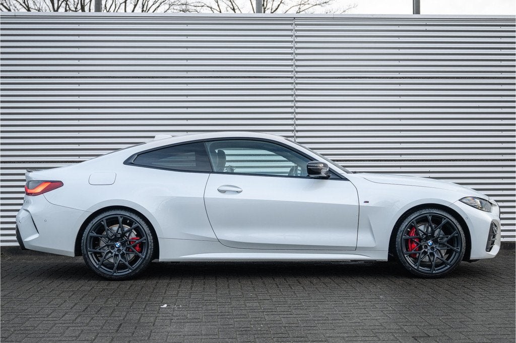 BMW 4 Serie Coupé 420i High Executive M Sport Automaat / Sc, Auto's, BMW, Automaat, 1998 cc, Achterwielaandrijving, Gebruikt