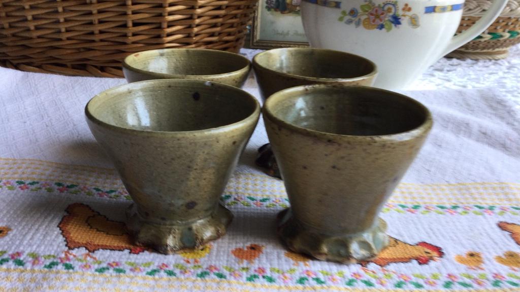 Vintage potterie eierdopjes/handmade, Ophalen of Verzenden, Gebruikt