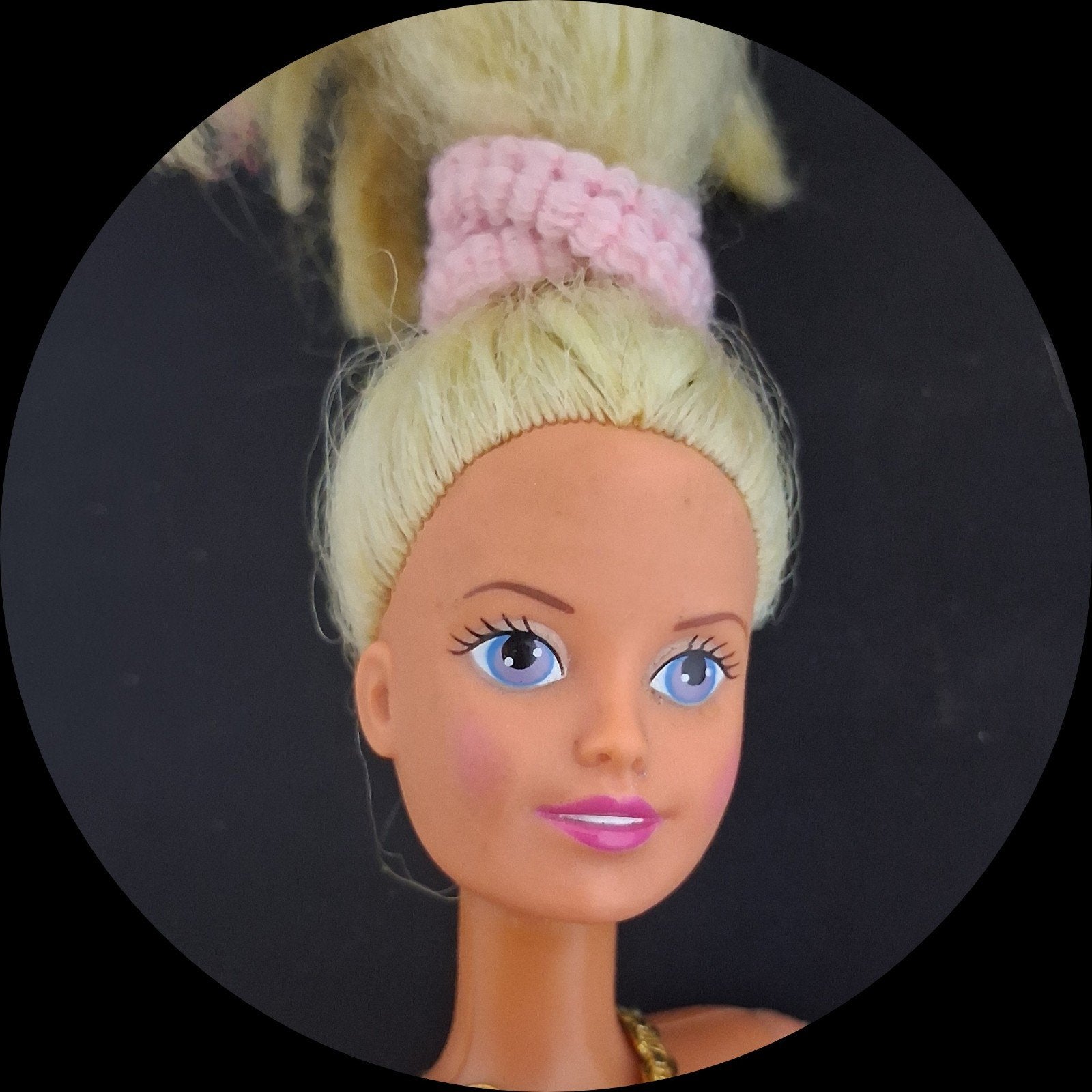 Vintage Barbiepop op schaatsen (4), Verzamelen, Poppen, Ophalen of Verzenden, Zo goed als nieuw, Pop