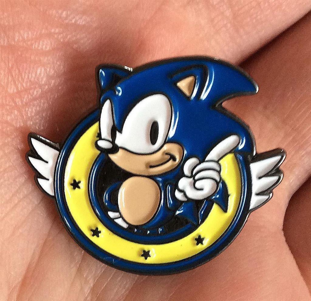 SONIC THE HEDGEHOG Collectors Enamel Pin Broche, Verzamelen, Speldjes, Pins en Buttons, Ophalen of Verzenden, Nieuw, Transport