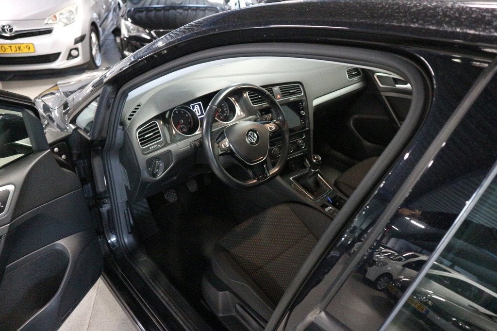 Volkswagen Golf Variant 1.0 TSI Comfortline Business 12 MAAN, Auto's, Volkswagen, Voorwielaandrijving, 1195 kg, Gebruikt, Euro 6