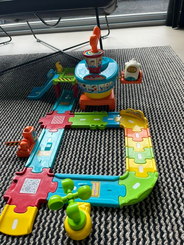 Toet toet vliegveld, Kinderen en Baby's, Speelgoed | Vtech, Ophalen of Verzenden, Gebruikt, 2 tot 4 jaar