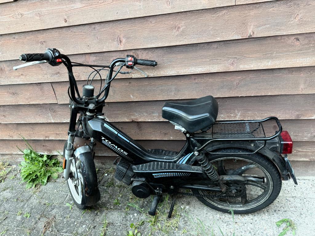 Tomos snorfiets (blauwe kenteken) - Werkt prima!, Fietsen en Brommers, Brommers | Tomos, Ophalen, Gebruikt, Maximaal 25 km/u, Overige modellen