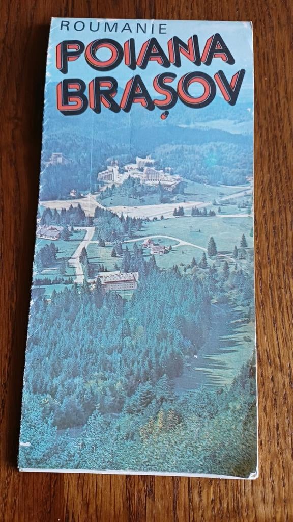 Brașov

Roemenië Karpaten 1985?, Boeken, Reisgidsen, Europa, Ophalen of Verzenden, Reisgids of -boek, Gelezen