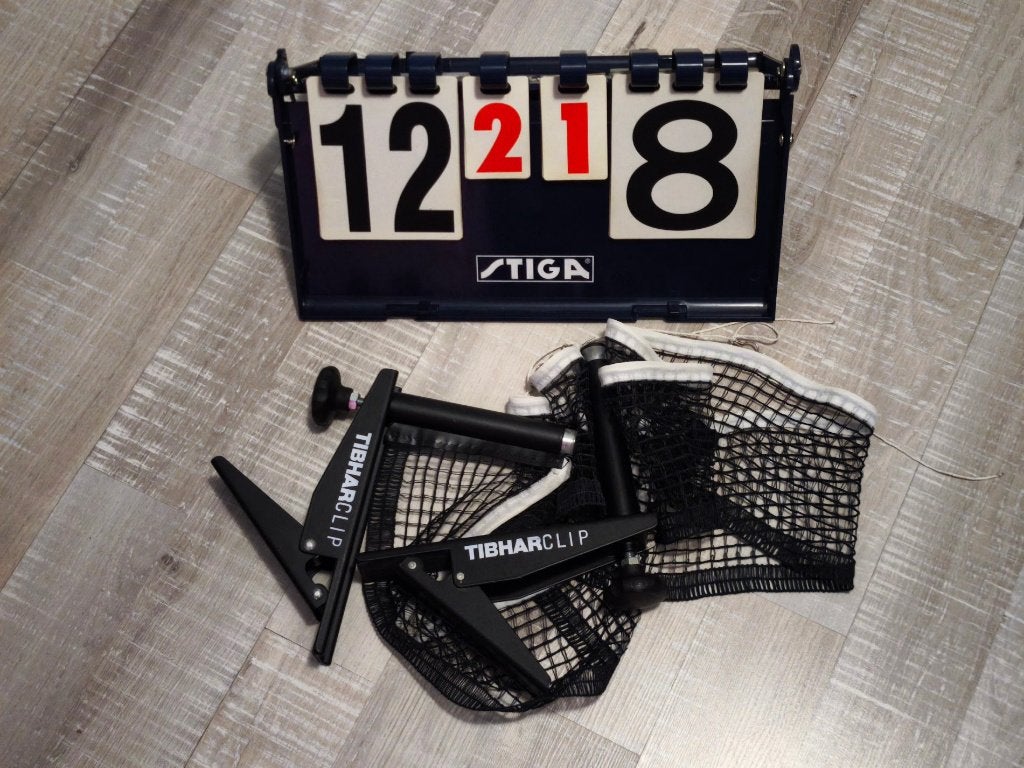Tibhar Tafeltennisnet met clip en Stiga scorebord, Ophalen of Verzenden, Gebruikt, Net, Batje(s) of Balletje(s), Wedstrijdformaat