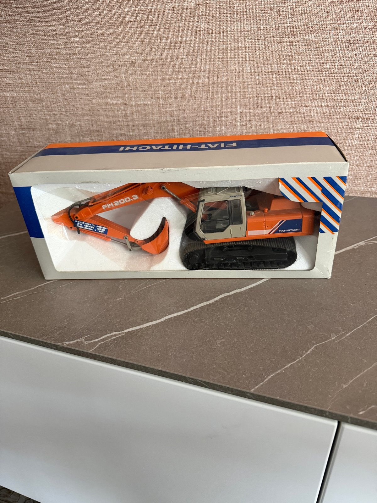 Fiat-Hitachi FH200.3 Graafmachine Model, Ophalen of Verzenden, Nieuw, 1:32 tot 1:50