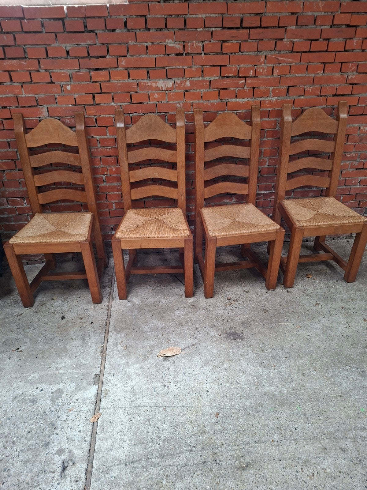 Eiken stoelen met rieten zitting, Ophalen, Gebruikt, Bruin, Vier