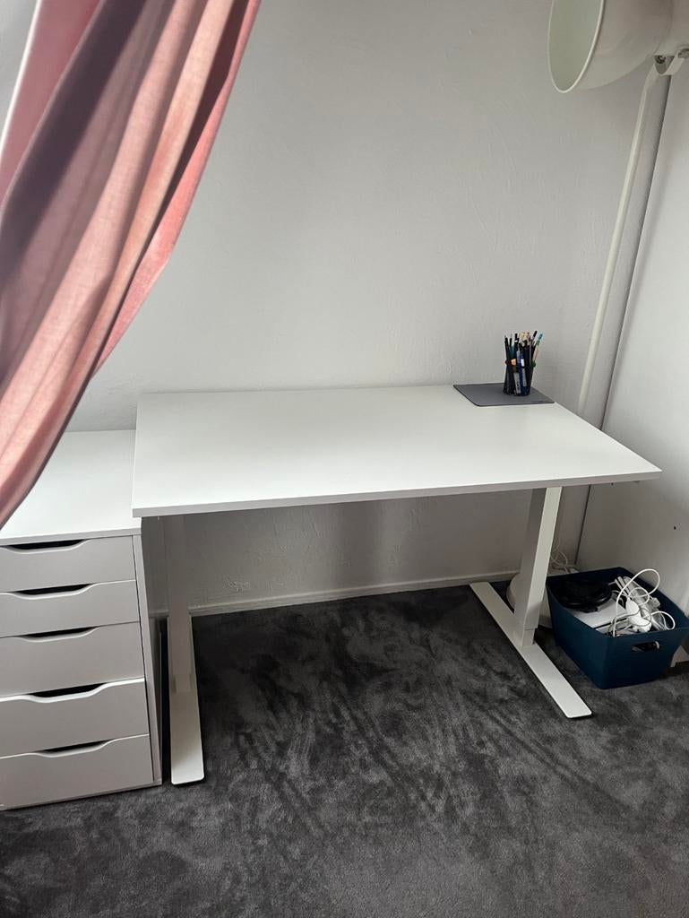IKEA Trotten Zit-sta Bureau 120x70cm - Gebruikt, Ophalen, Zit-sta bureau, Gebruikt, In hoogte verstelbaar