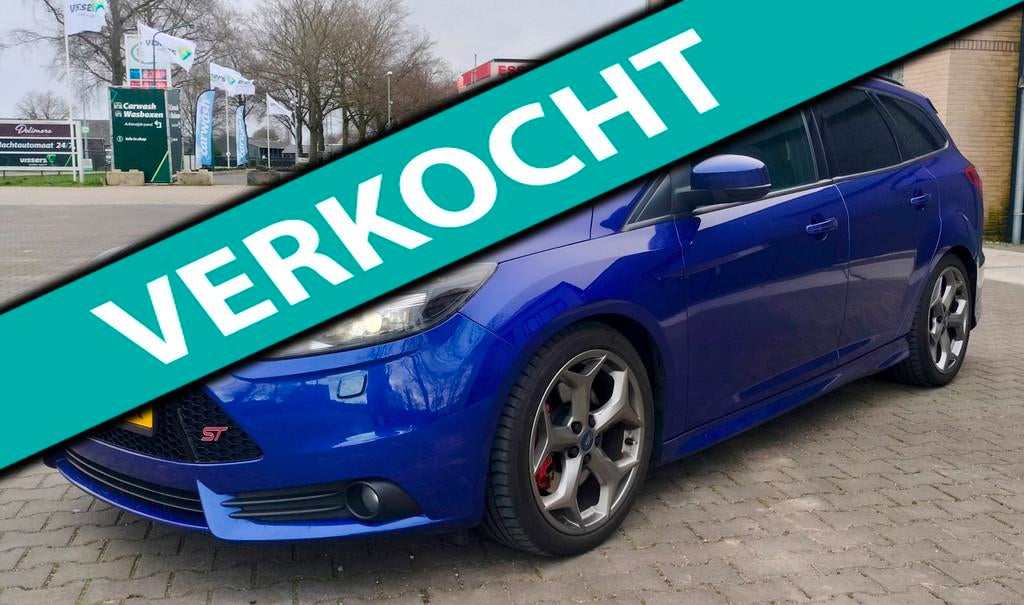 Ford Focus Wagon 2.0 EcoBoost ST-3 Bull-X CarPlay Camera Led, Gebruikt, Zwart, 4 cilinders, Blauw