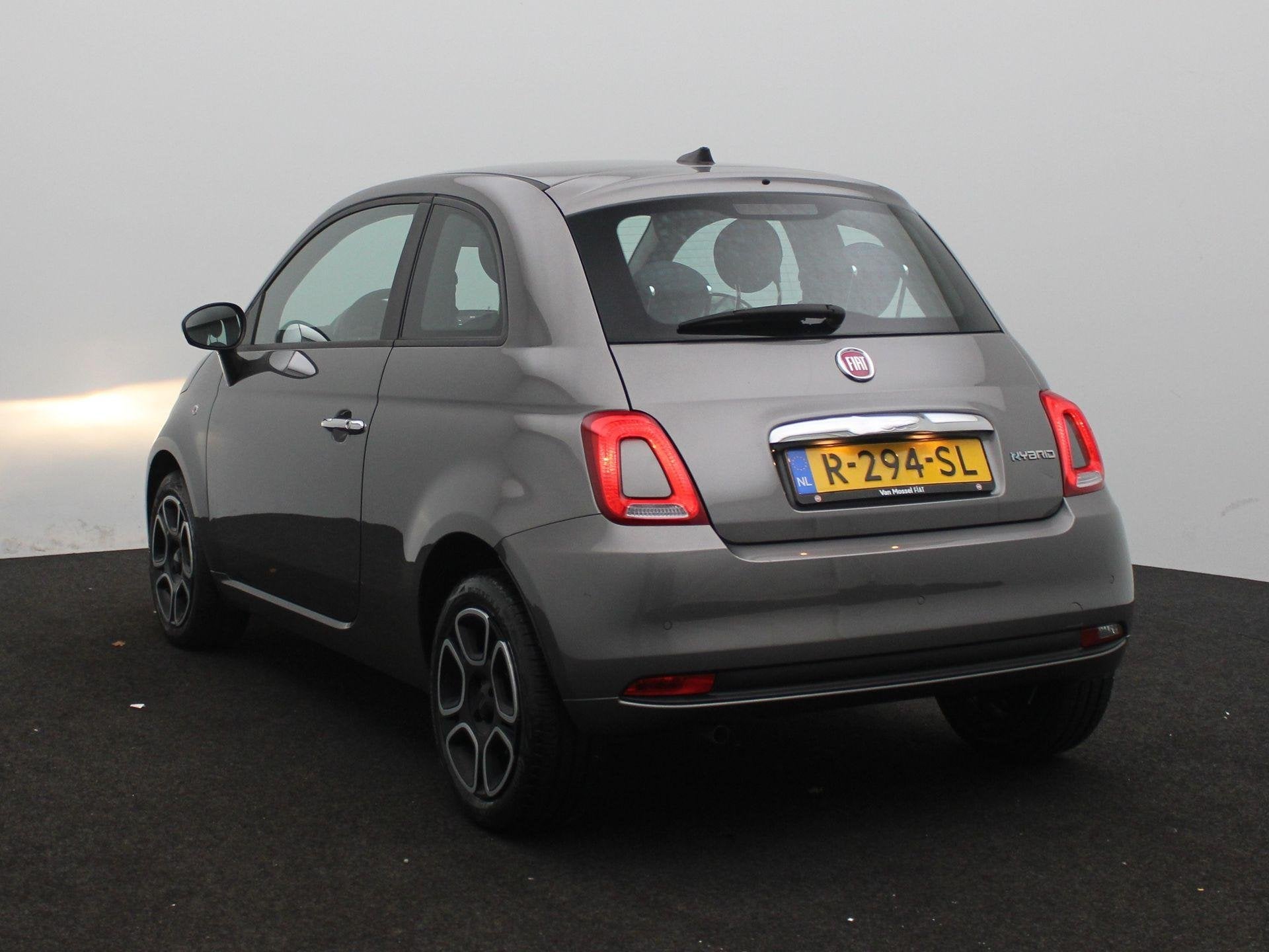 Fiat 500 1.0 Hybrid Club | Airco | Led Dagrijverlichting | T, 12 maanden, Stof, Euro 6, 4 stoelen