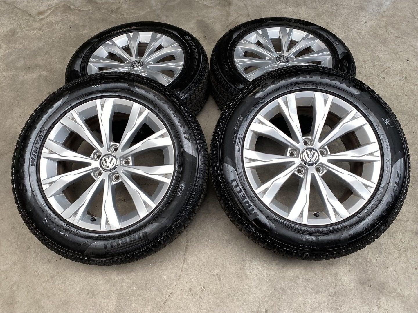 diversen 17 inch originele velgen + winterbanden VW Tiguan, -, -, Banden en Velgen, 17 inch
