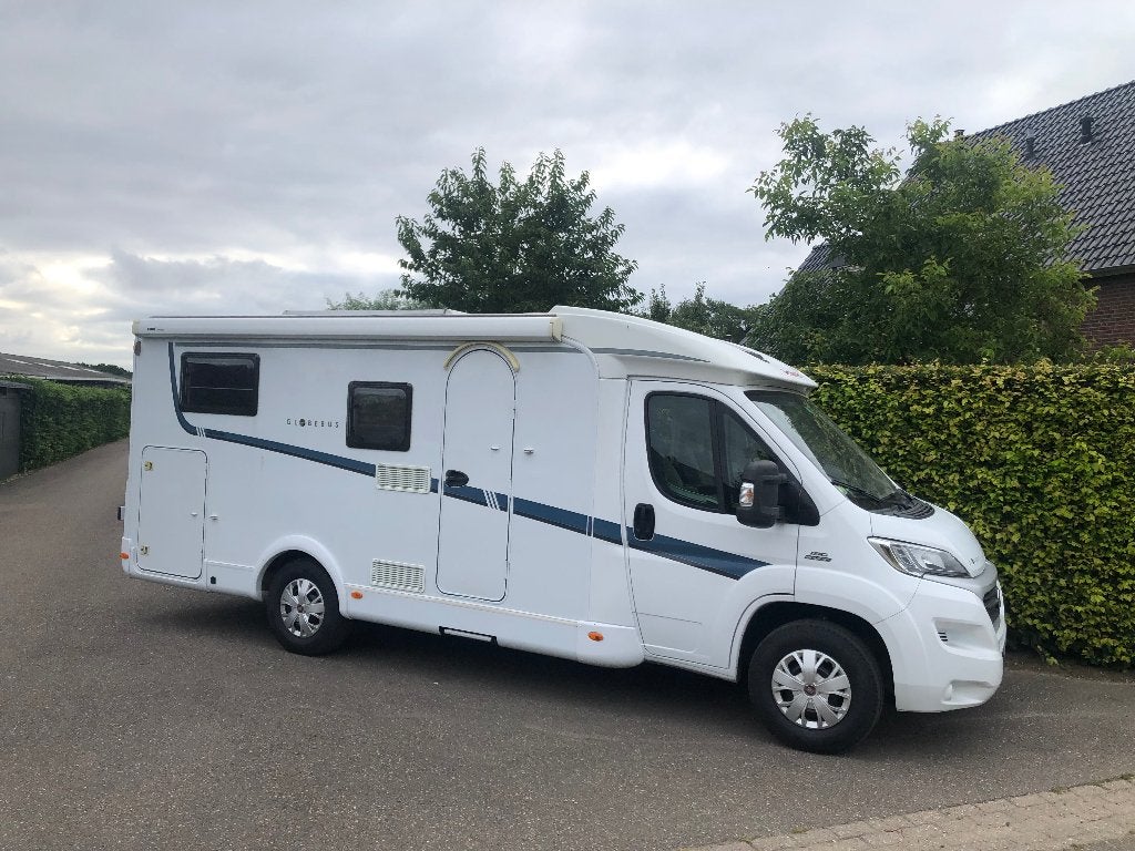 LENGTE BEDDEN Dethleffs Globebus T004 2016 1e eig XL garage, Ringverwarming, Fiat, 6 tot 7 meter, Bedrijf
