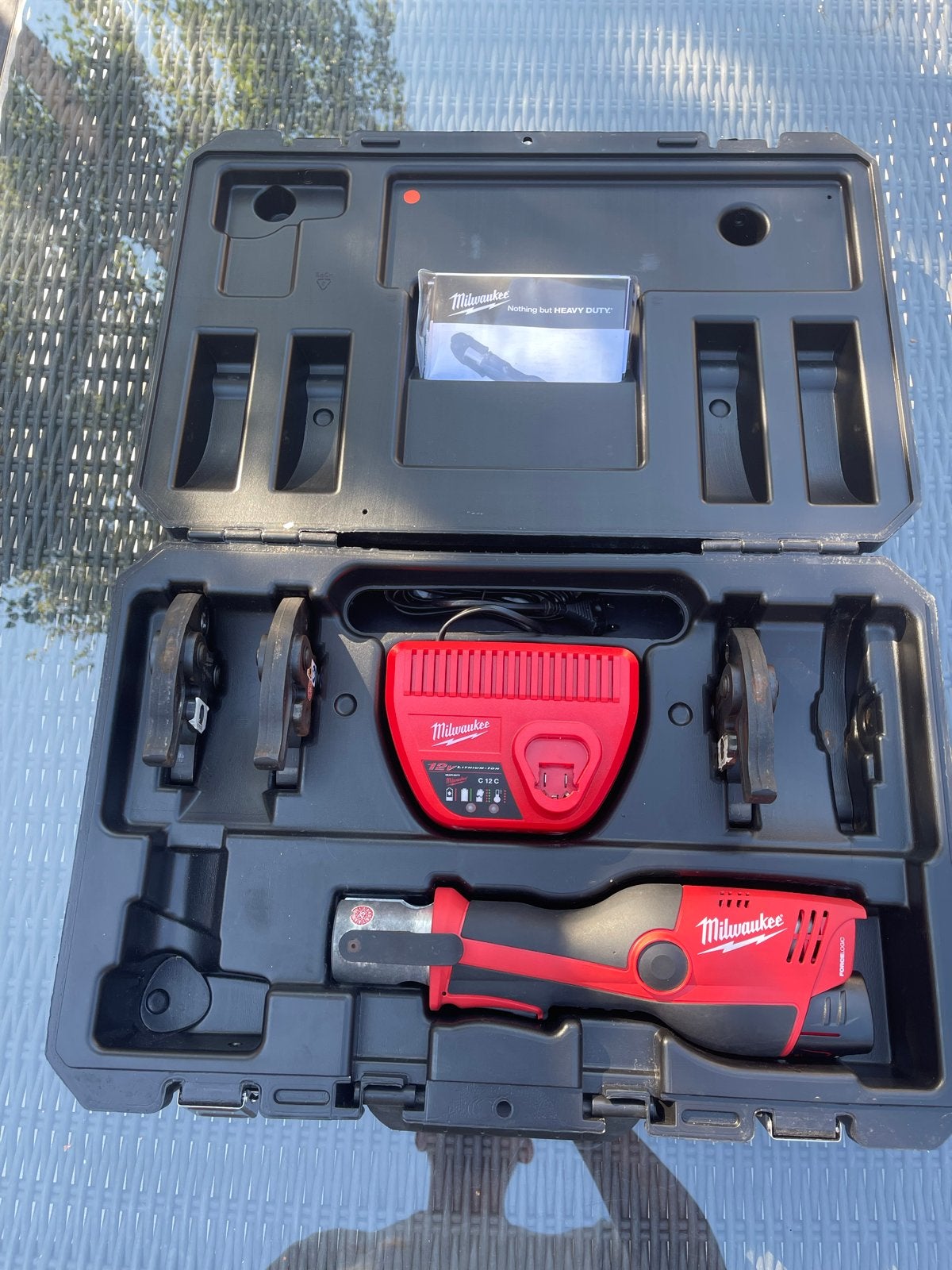 Milwaukee M12 persmachine set met koffers en toebehoren, Doe-het-zelf en Verbouw, Gereedschap | Handgereedschap, Ophalen of Verzenden