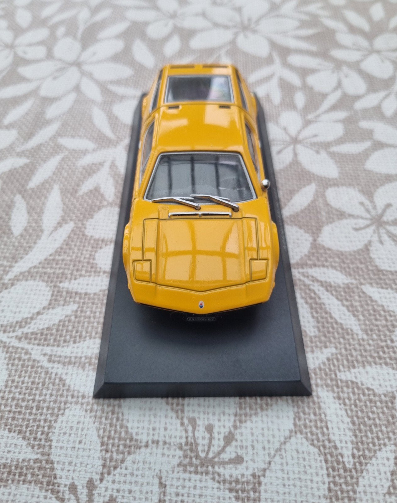 Maserati Bora 1971 (schaal 1:43), Ophalen of Verzenden, Zo goed als nieuw, Bburago
