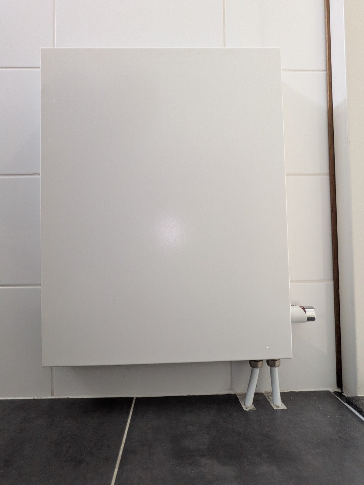 Jaga radiator met thermostaatknop - 50 /65 / 9 cm - zgan, Ophalen, 30 tot 80 cm, Radiator, Minder dan 60 cm