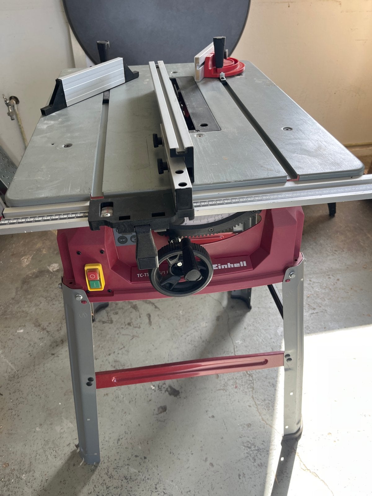 Einhell TC-TS 2025/1 U Tafelzaag - Zo goed als nieuw, Ophalen, Gebruikt, Cirkelzaag, 70 mm of meer