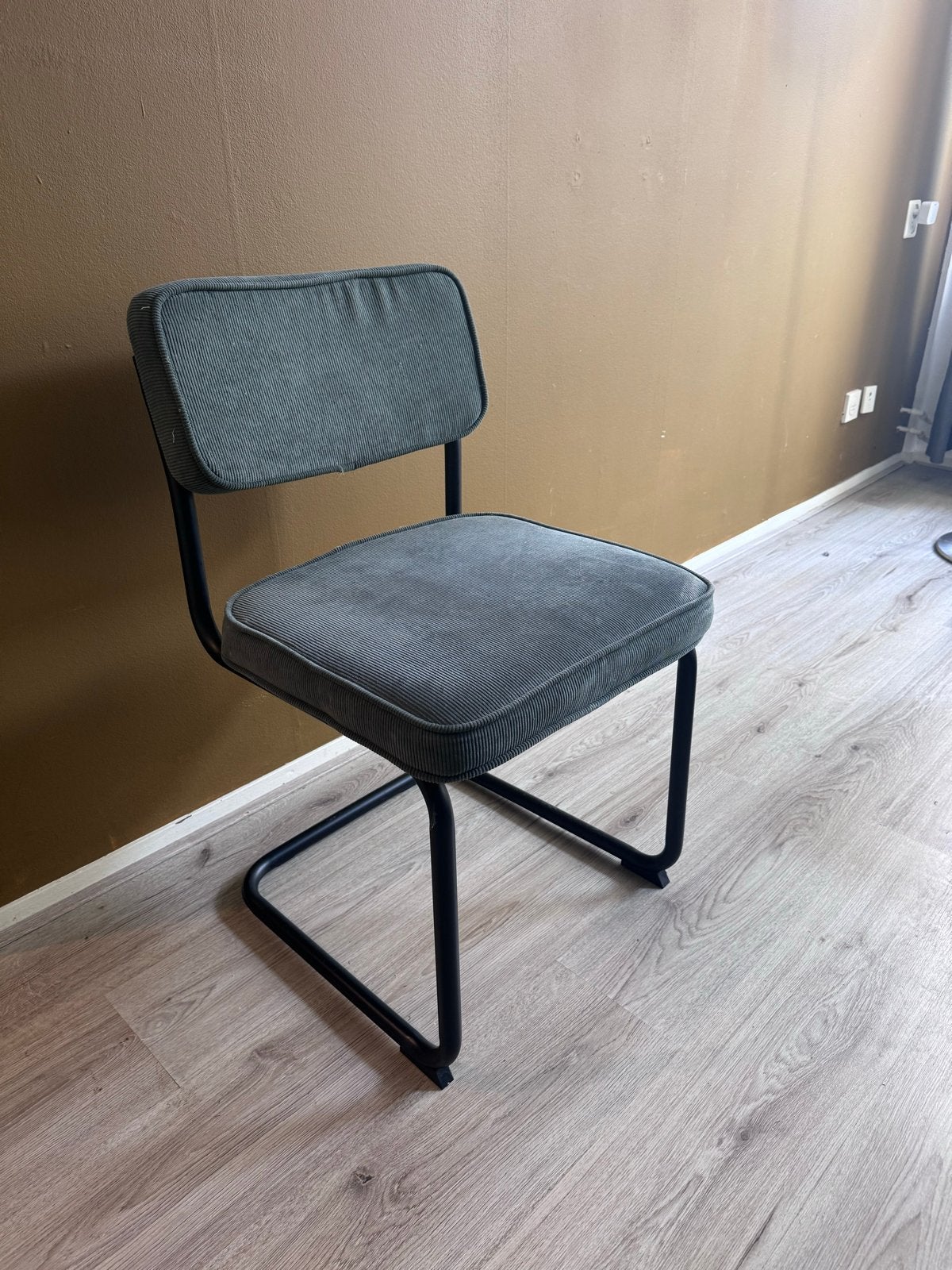 Moderne eetkamerstoelen 4 stuks - Ribstof grijs/groen, Ophalen, Gebruikt, Metaal, Eén