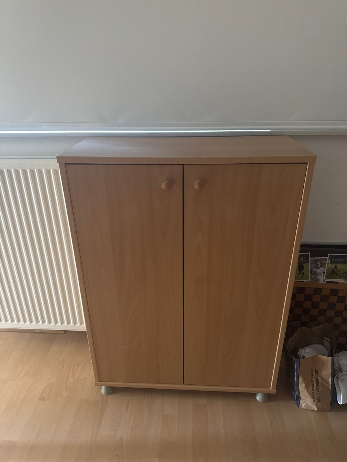 Houten kast met twee deuren en planken, Ophalen, Gebruikt