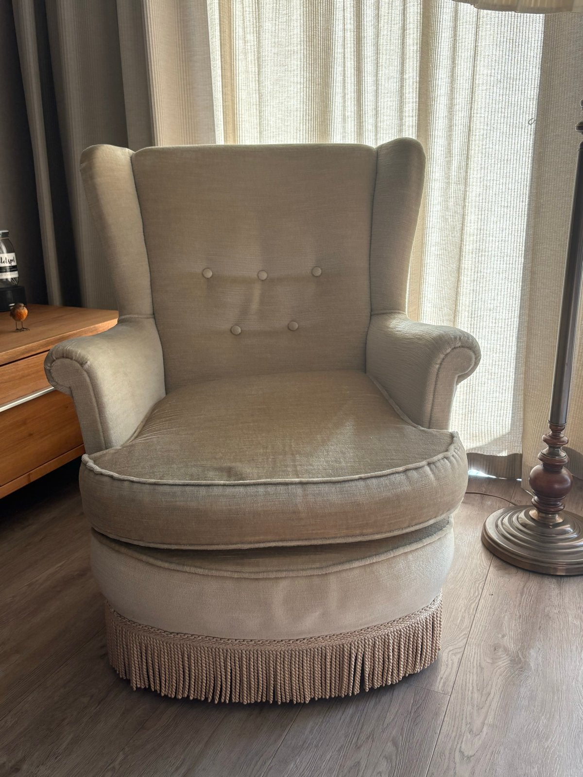 Vintage Fauteuil met Franjes en Knopen - Beige Stof, Ophalen, Gebruikt, Stof, 75 tot 100 cm