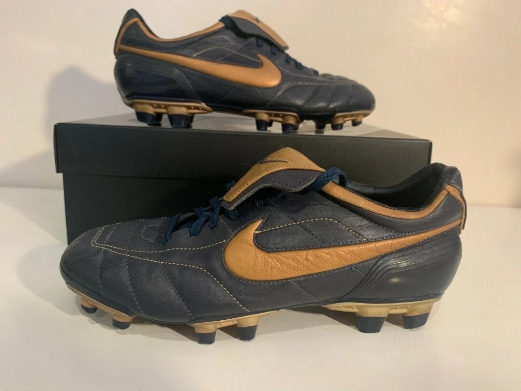 nike tiempo r10 ronaldinho blue total 90 soccer shoes 41 8 7, Gebruikt, Maat XS of kleiner, Schoenen, Ophalen of Verzenden