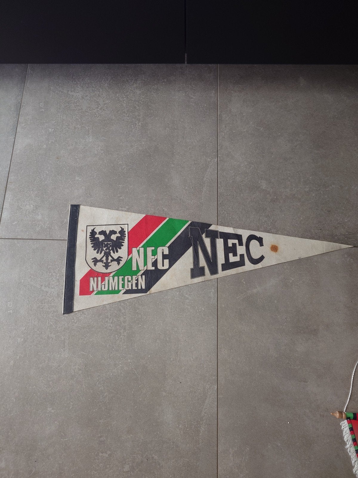 Vintage NEC Nijmegen Vaantje, Ophalen of Verzenden, Gebruikt, Overige binnenlandse clubs, Vaantje of Sjaal