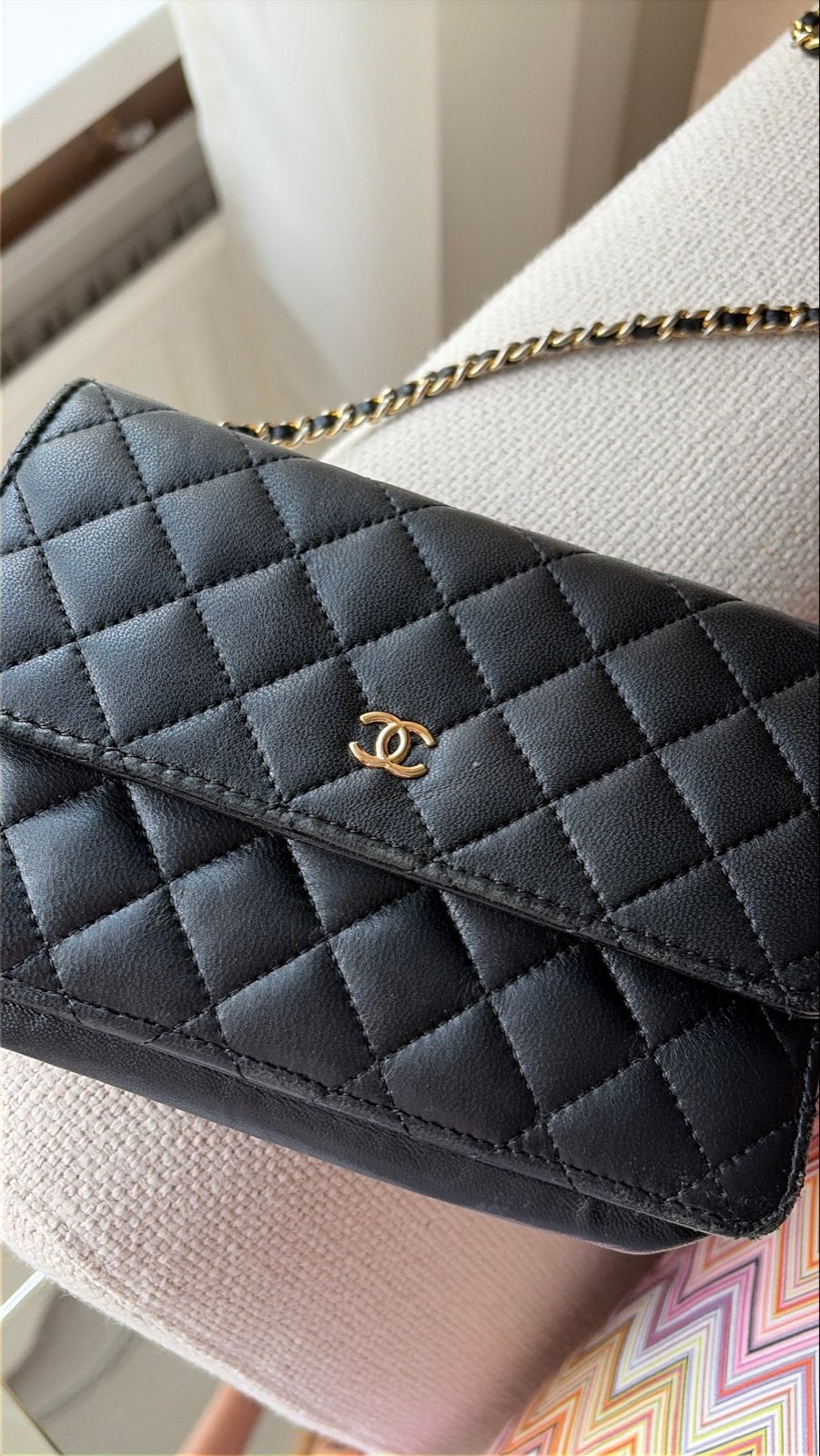 Chanel Wallet on Chain (WOC) Zwart Leer, Ophalen of Verzenden, Zo goed als nieuw, Zwart, Schoudertasje